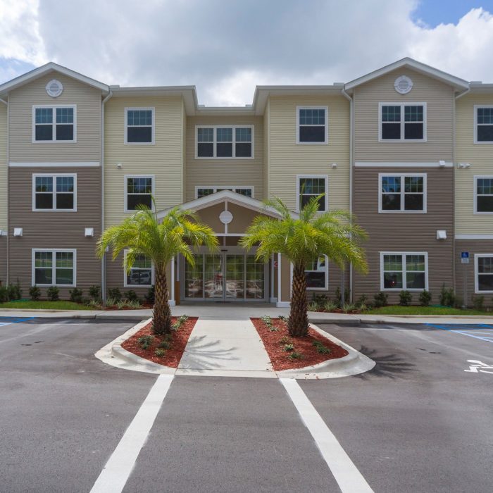 Senior living facility entrance parking lot