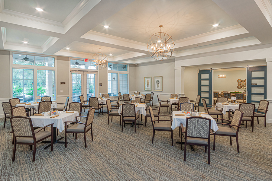 Community Dining Room of The Canopy on Berryhill assisted living apartments